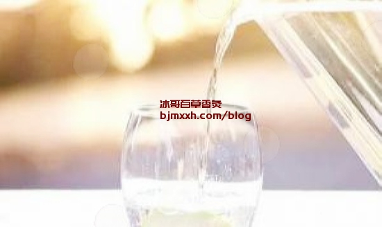 《如何让饮食养生更有效？教你选择健康食材 ｜ 百草香灸的用途是什么，百草香烟能治病吗？》